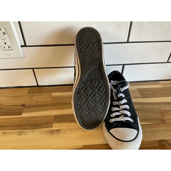 Converse - Picture 4 of 4